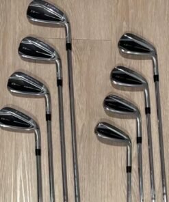Taylormade Qi Irons Right Handed Regular Steel Shaft 4-AW (8 clubs)